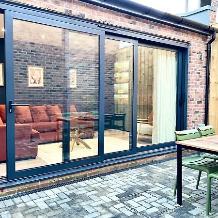 Tatil Evi Barton Luxury 1 Of 2 Sleeps 6 Bristol