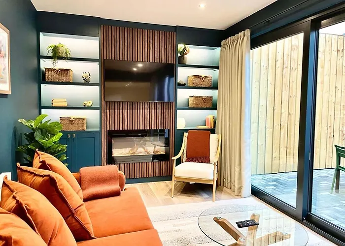 Barton Luxury 1 Of 2 Sleeps 6 * Бристоль