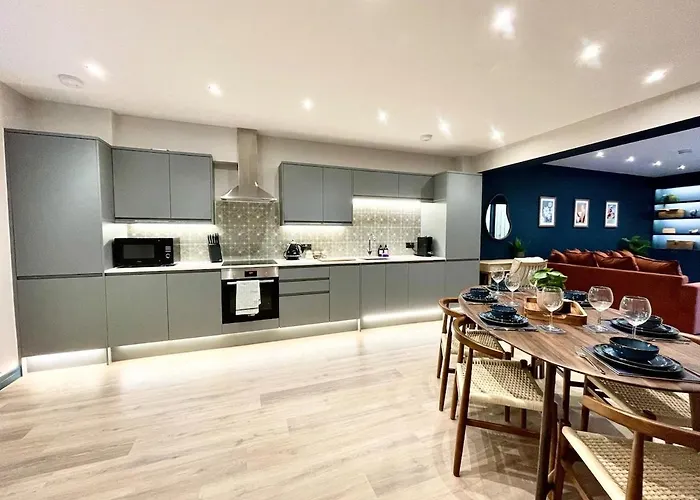 Barton Luxury 1 Of 2 Sleeps 6 *