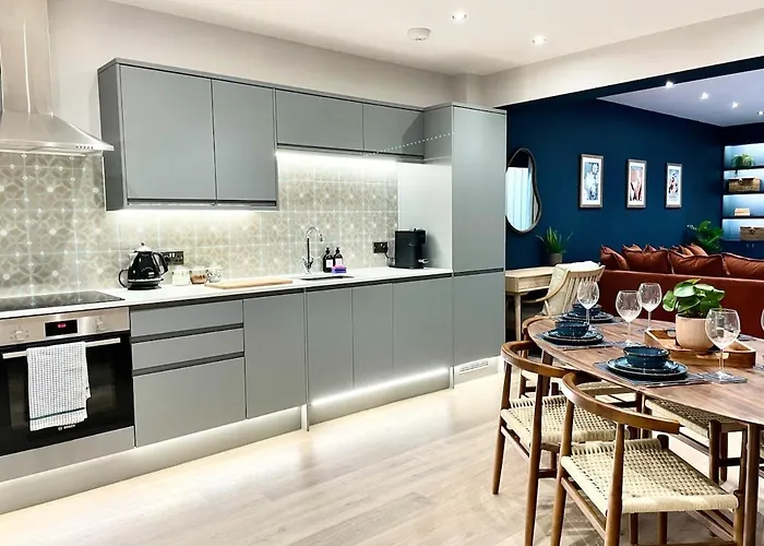 Будинок відпочинку Barton Luxury 1 Of 2 Sleeps 6 Бристоль