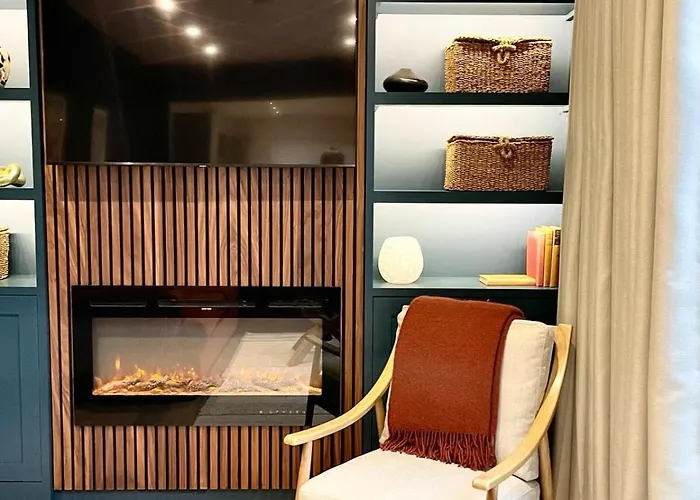 Barton Luxury 1 Of 2 Sleeps 6 Будинок відпочинку