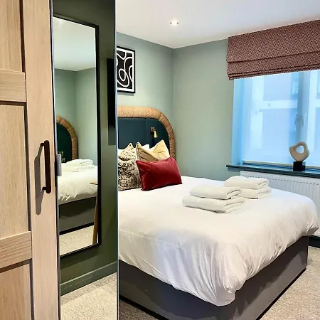 بيت للعطل Barton Luxury 1 Of 2 Sleeps 6