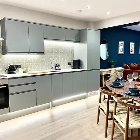 بيت للعطل Barton Luxury 1 Of 2 Sleeps 6 بريستول